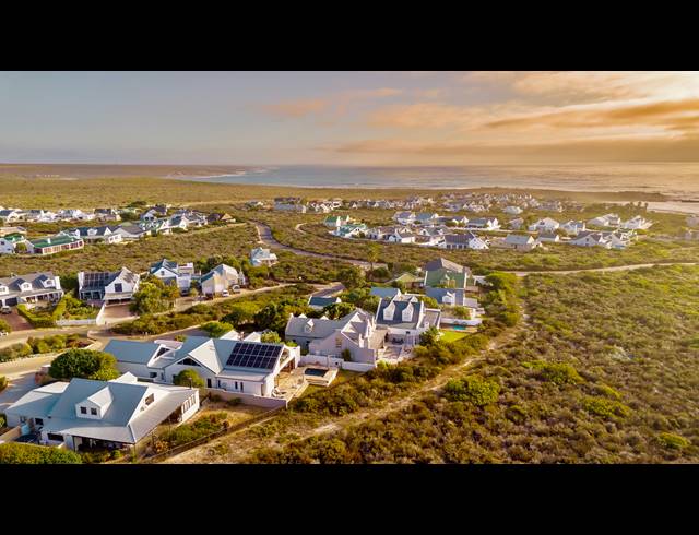 3 BEDROOM HOUSE FOR SALE IN GROTTO BAY